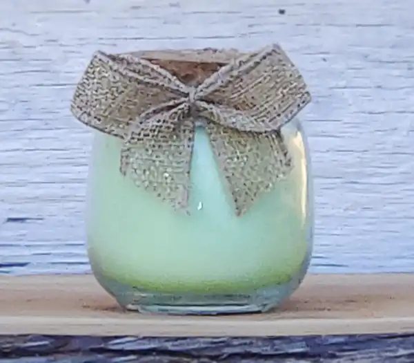 Eucalyptus scent candle